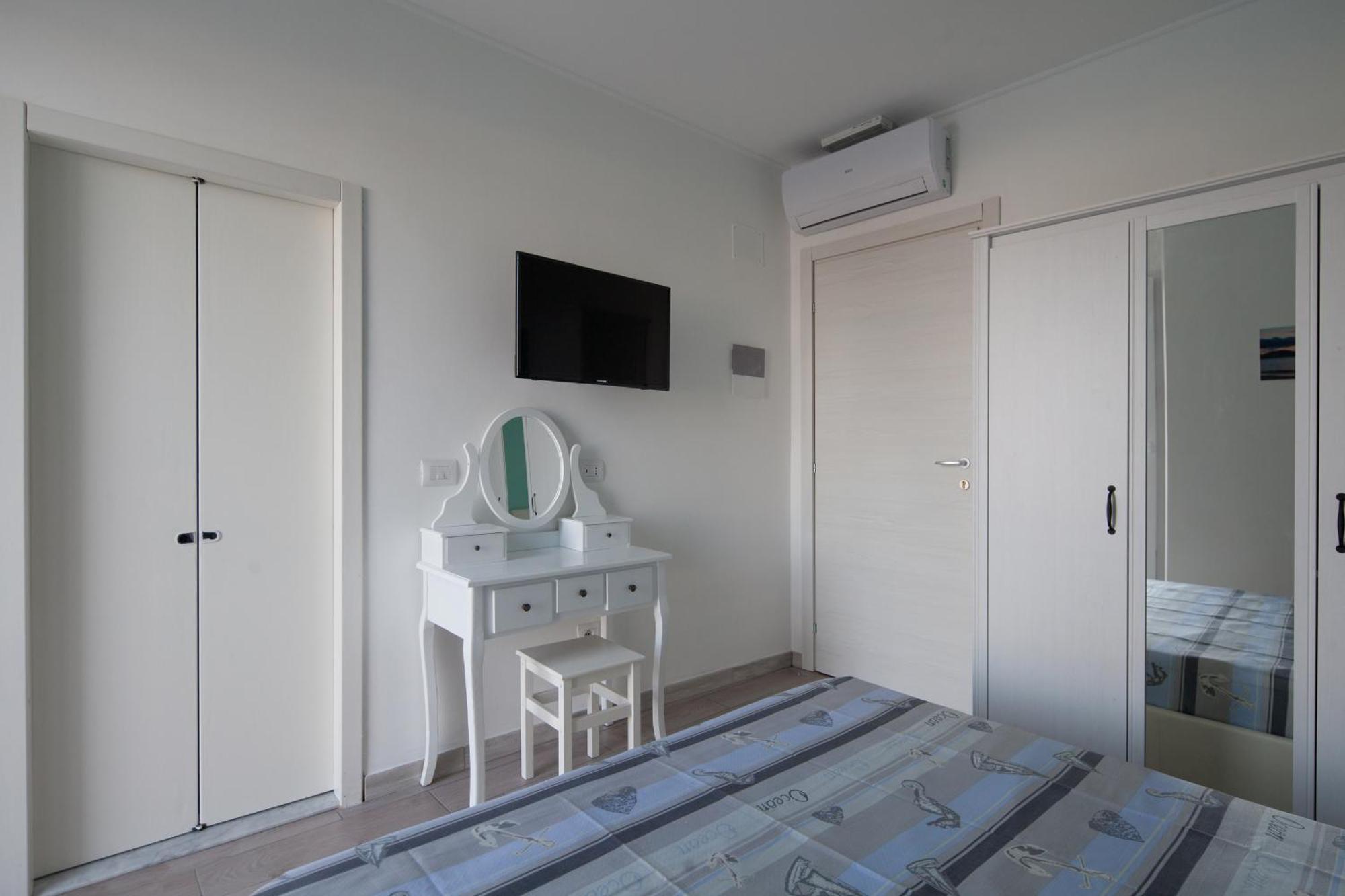Fezzano / Portovenere Stilish Double Rooms With Sea View, Balcony Or Small Courtyard Fezzano (Liguria) Exterior foto